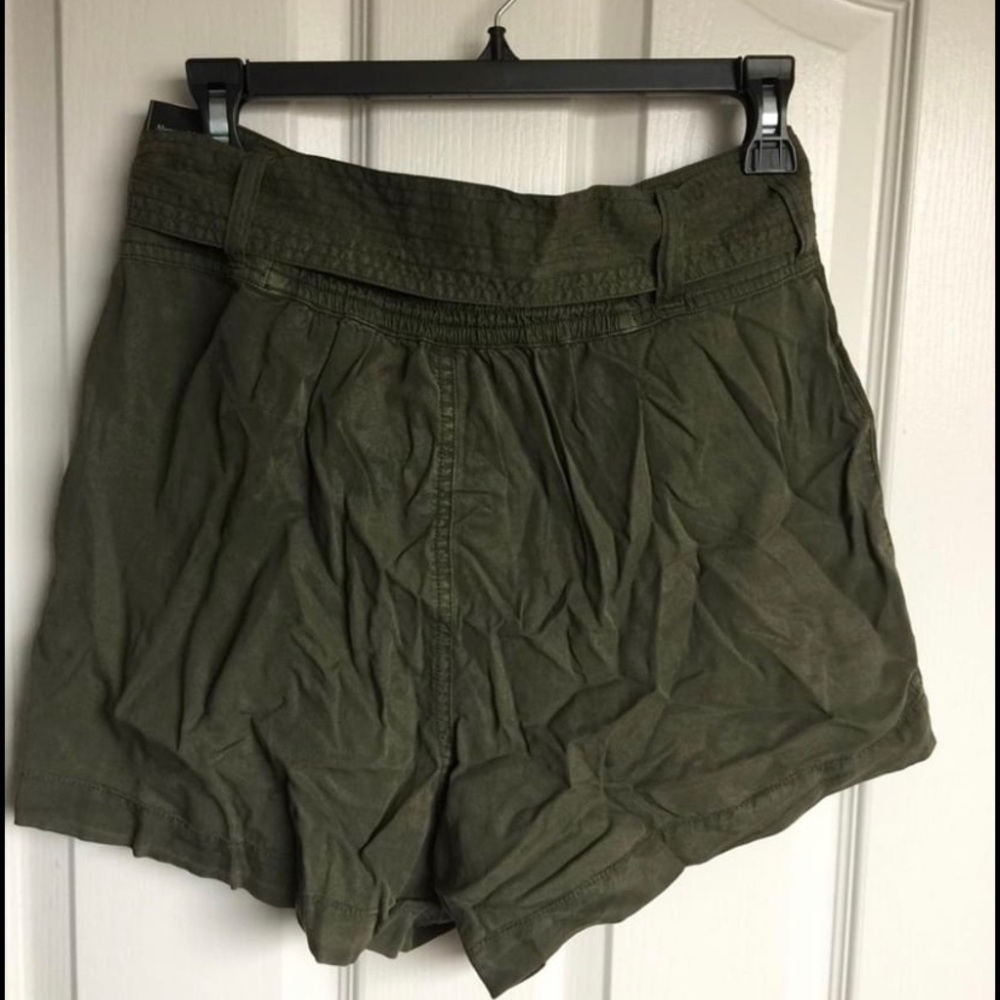 Shorts - Picture 3 of 3